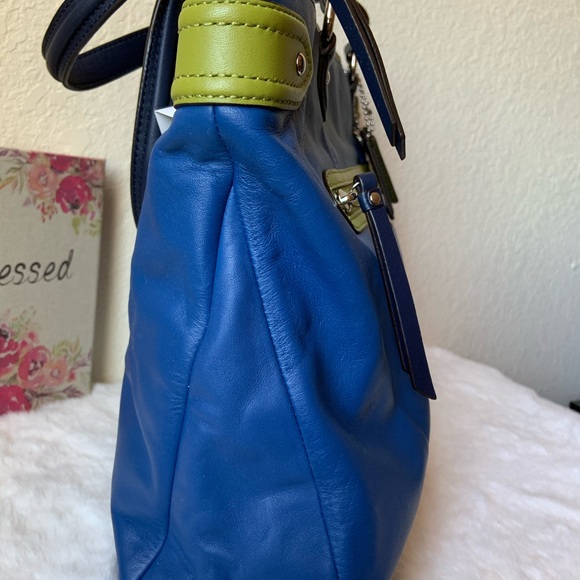 Coach medium tote - Picture 3 of 11